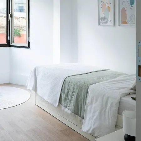 Spacious And Peaceful Flat In Cihangir, Wi Fi, 3br 이스탄불