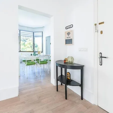 Spacious And Peaceful Flat In Cihangir, Wi Fi, 3br *