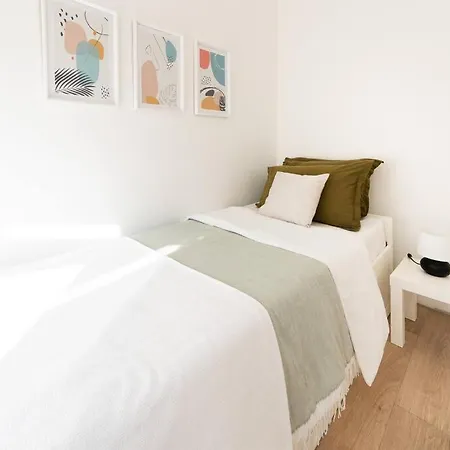 Spacious And Peaceful Flat In Cihangir, Wi Fi, 3br Διαμέρισμα *
